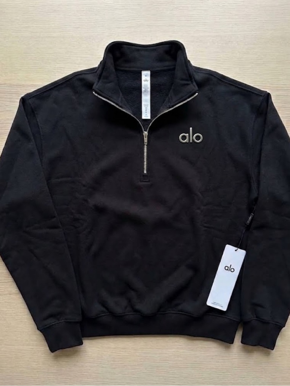 NWT Alo Yoga Accolade 1/4 Zip Pullover Sweatshirt Black Size M